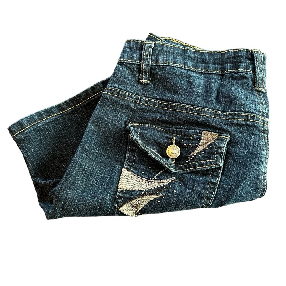 Jeanbay - Womens Embroidered Jean Shorts Sz. 8